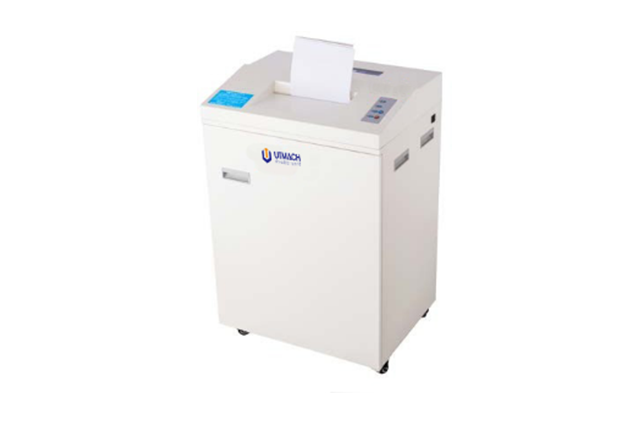 Vehicle traveling data recorder